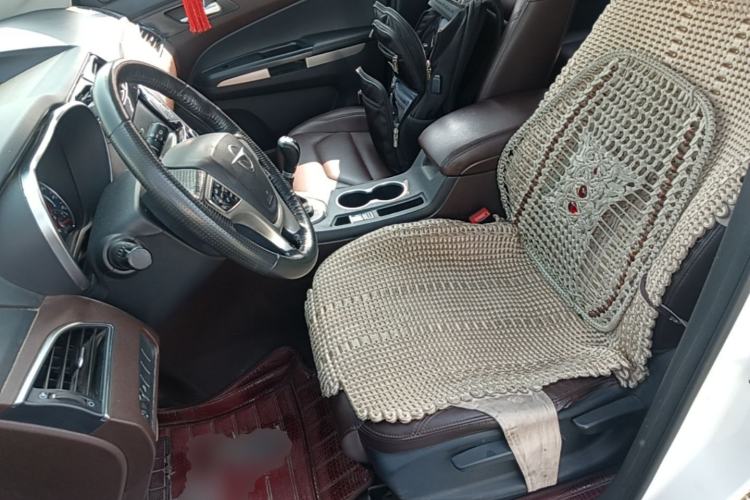 Used Haima V70 2016 2.0L Manual - Comfort Edition 6 Seats Left Front Seat