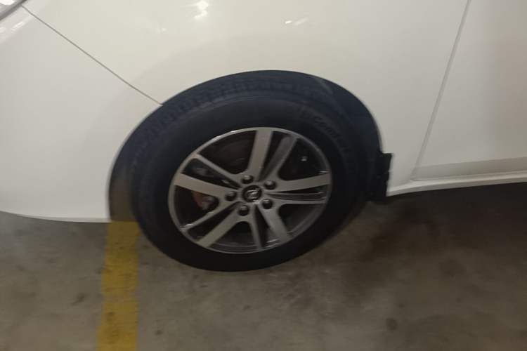Used Haima V70 2016 1.5T Automatic - Comfort Plus Version 6 Seats Left Front Wheel Hub