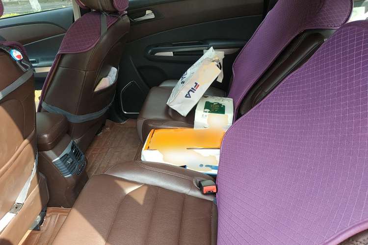 Used Haima V70 2016 2.0L Manual - Comfort Edition 6 Seats Left Rear Seat