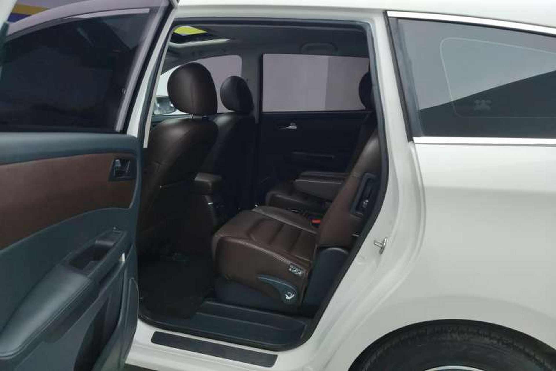 Used Haima V70 2016 1.5T Automatic - Comfort Plus Version 6 Seats Left Rear Seat