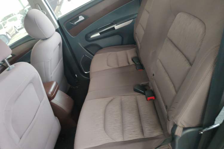 Used Haima V70 2016 2.0L Manual - Comfort Edition 5 Seats Left Rear Seat