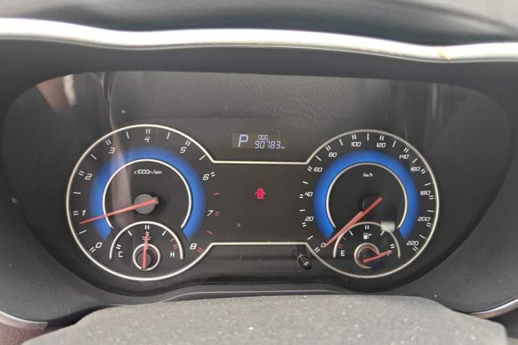 Used Haima V70 2016 1.5T Automatic "Comfort & Enjoyment" 6-Seater Odometer Close Up