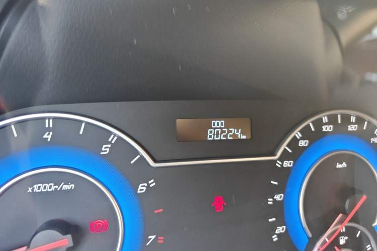 Used Haima V70 2016 2.0L Manual - Enjoyment Version 6 Seats Odometer Close Up