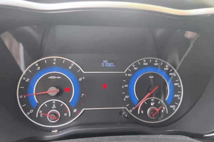 Used Haima V70 2016 2.0L Manual - Enjoyment Version 6 Seats Odometer Close Up