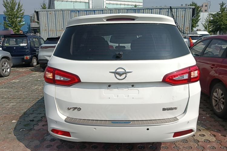 Used Haima V70 2016 2.0L Manual - Comfort Edition 6 Seats Rear