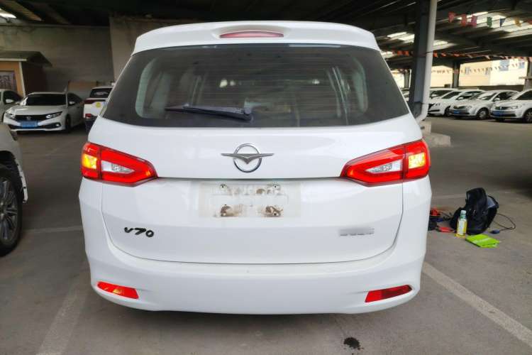 Used Haima V70 2016 2.0L Manual - Comfort Edition 5 Seats Rear