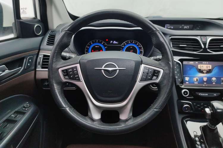 Used Haima V70 2016 1.5T Automatic - Comfort Plus Version 6 Seats Steering Wheel