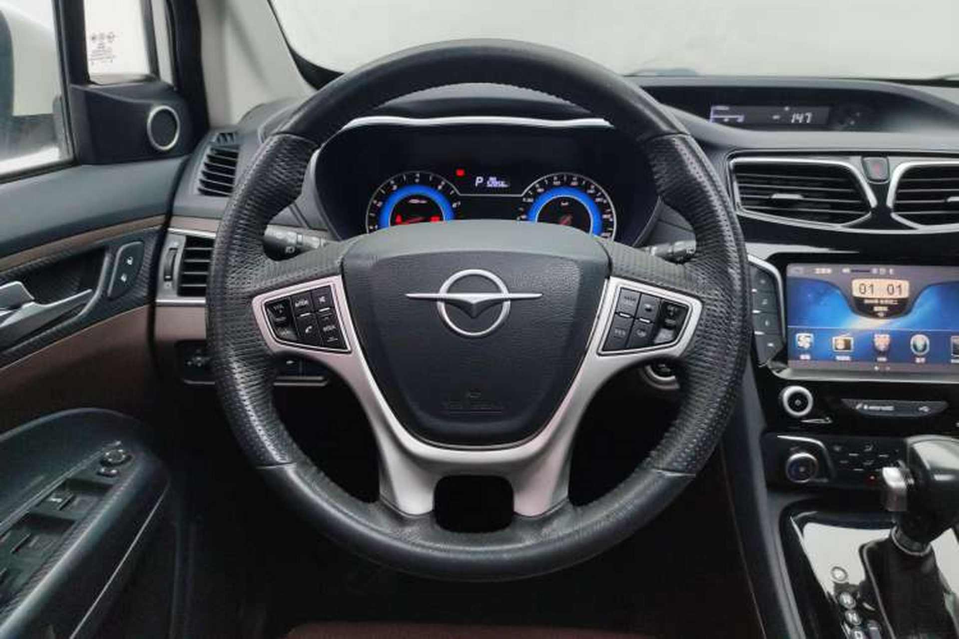 Used Haima V70 2016 1.5T Automatic - Comfort Plus Version 6 Seats Steering Wheel