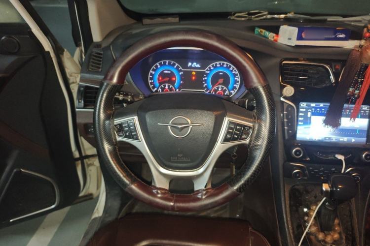 Used Haima V70 2016 1.5T Automatic Comfort & Enjoyment Version 7 Seats Steering Wheel