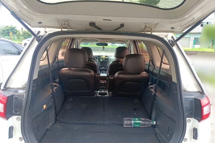 Used Haima V70 2016 1.5T Automatic "Comfort & Enjoyment" 6-Seater Trunk