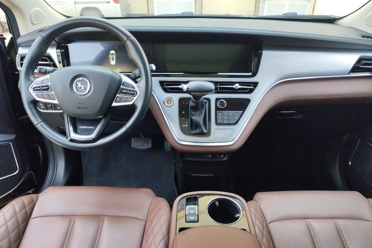 Used Hanteng V7 2019 1.5T Automatic Luxury Edition 6-Seater China V Emission Standard Interior 2