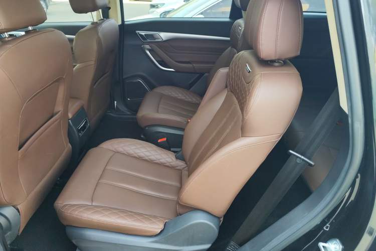 Used Hanteng V7 2019 1.5T Automatic Luxury Edition 6-Seater China V Emission Standard Interior 4
