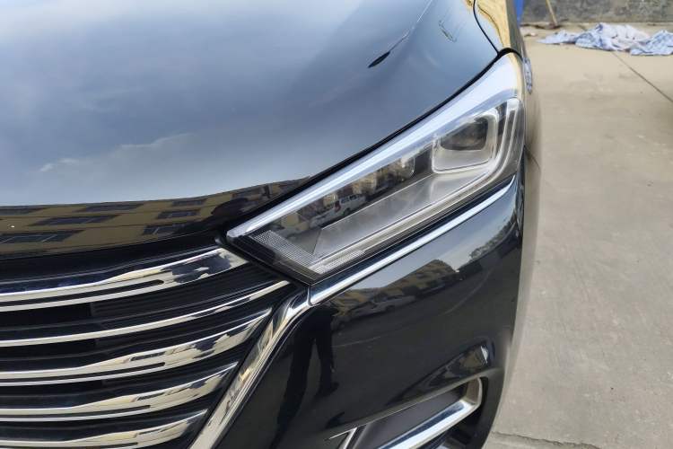 Used Hanteng V7 2019 1.5T Automatic Luxury Edition 6-Seater China V Emission Standard Left Front Headlight