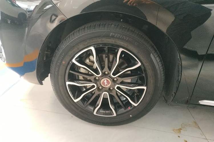 Used Hanteng V7 2019 1.5T Automatic Luxury 7-Seater China VI Standard Left Front Wheel Hub