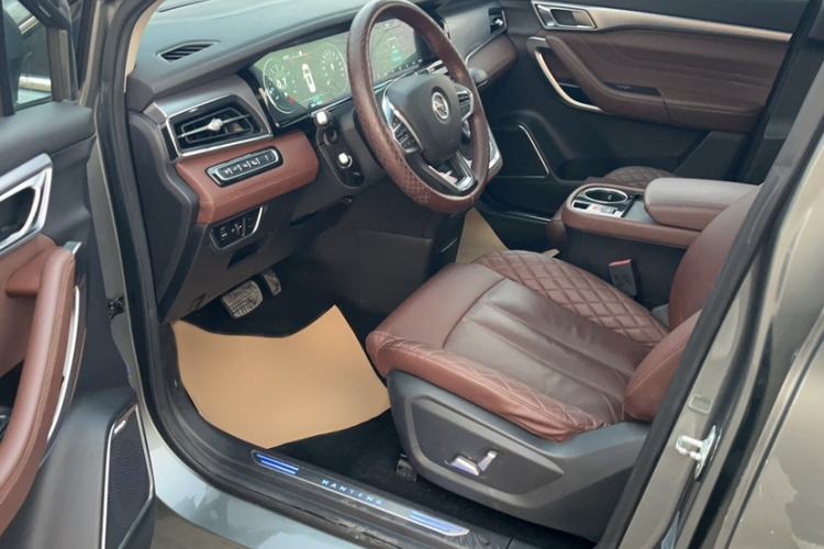 Used Hanteng V7 2019 1.5T Automatic Flagship Model 7 Seats China V Emission Standard Interior 1