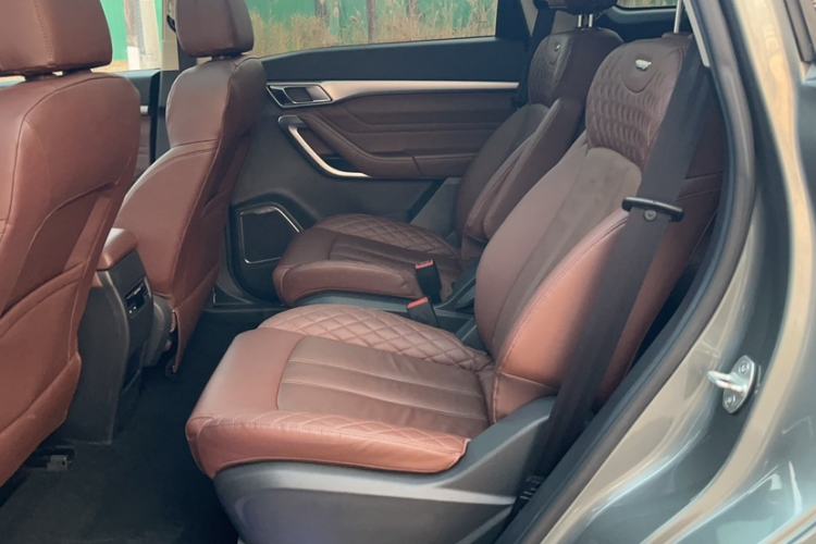Used Hanteng V7 2019 1.5T Automatic Flagship Model 7 Seats China V Emission Standard Interior 4