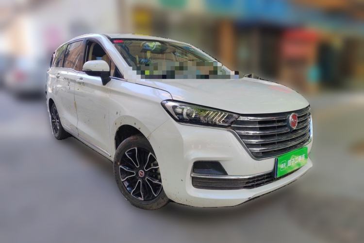Used Hanteng V7 2019 1.5T Manual Elite Model 7 Seats Emission Standard China V Front Right 45 Deg