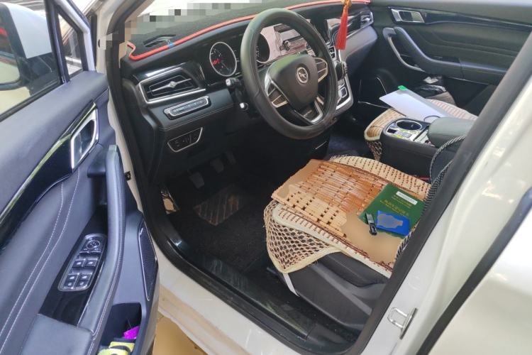 Used Hanteng V7 2019 1.5T Manual Elite Model 7 Seats Emission Standard China V Left Front Seat