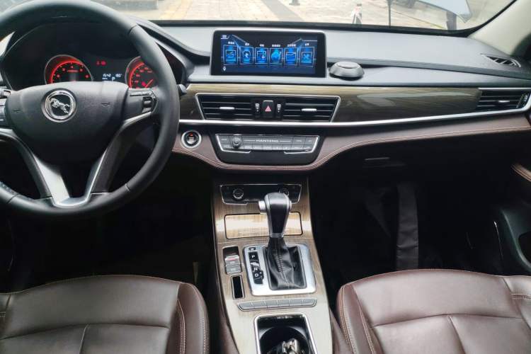 Used Hanteng X5 2018 1.5T CVT Luxury Edition Audio And AC Panel