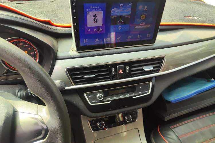 Used Hanteng X5 2018 1.5L Manual Comfort Edition Audio And AC Panel