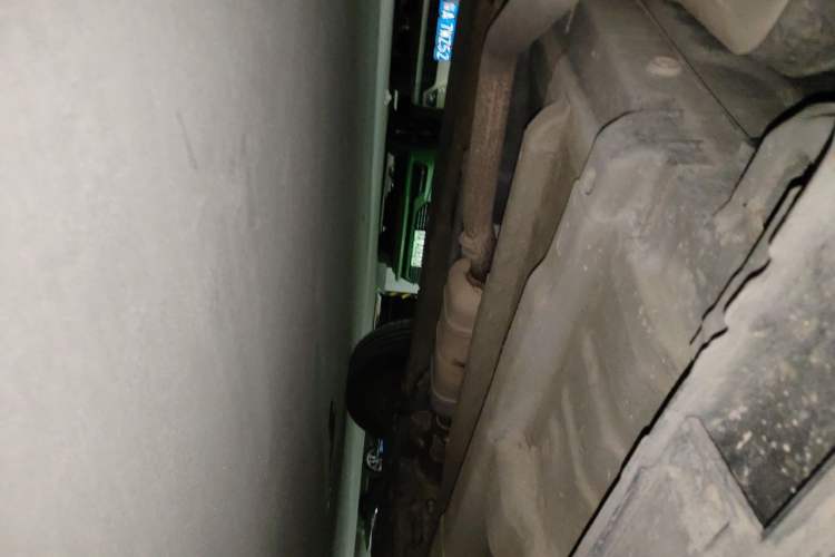 Used Hanteng X5 2018 1.5T CVT Luxury Edition Chassis Rear Right