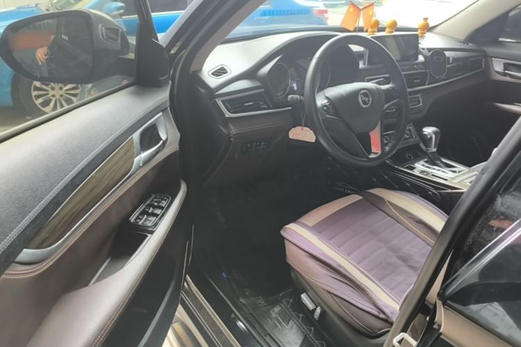 Used Hanteng X5 2018 1.5T CVT Luxury Edition Driver Seat