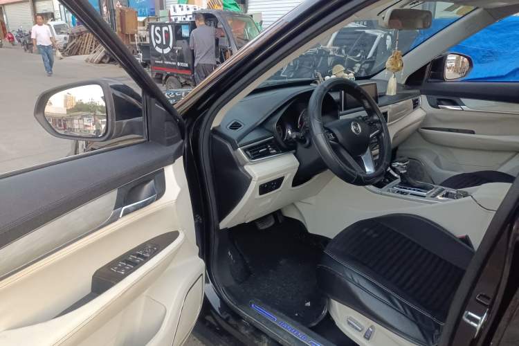 Used Hanteng X5 2018 1.5T CVT Luxury Edition Driver Seat