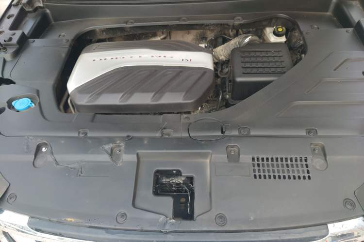 Used Hanteng X5 2018 1.5T CVT Elite Edition Engine Bay