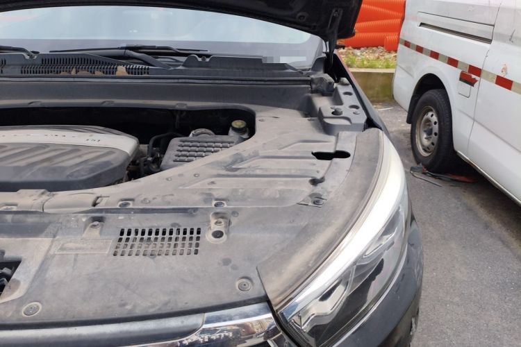 Used Hanteng X5 2018 1.5T CVT Elite Edition Engine Bay Left