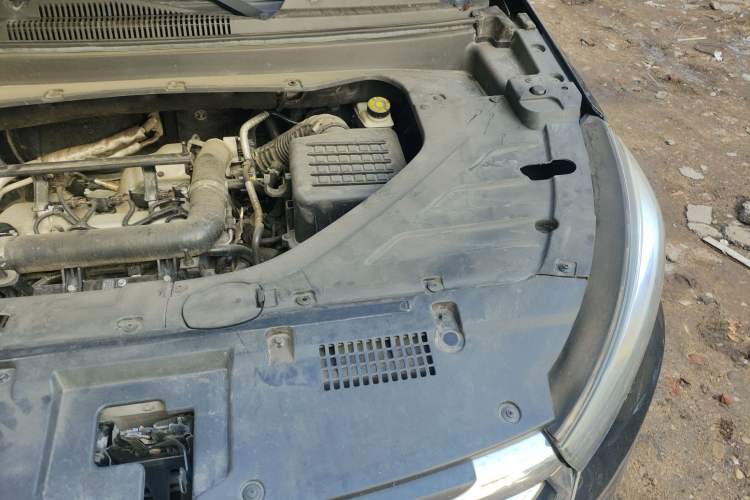 Used Hanteng X5 2018 1.5T CVT Luxury Edition Engine Bay Left