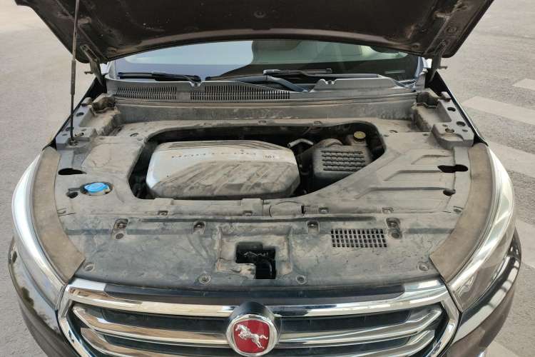 Used Hanteng X5 2018 1.5T CVT Luxury Edition Engine Bay