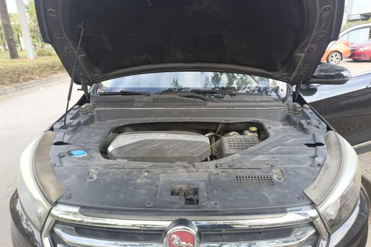 Used Hanteng X5 2018 1.5T CVT Elite Edition Engine Bay