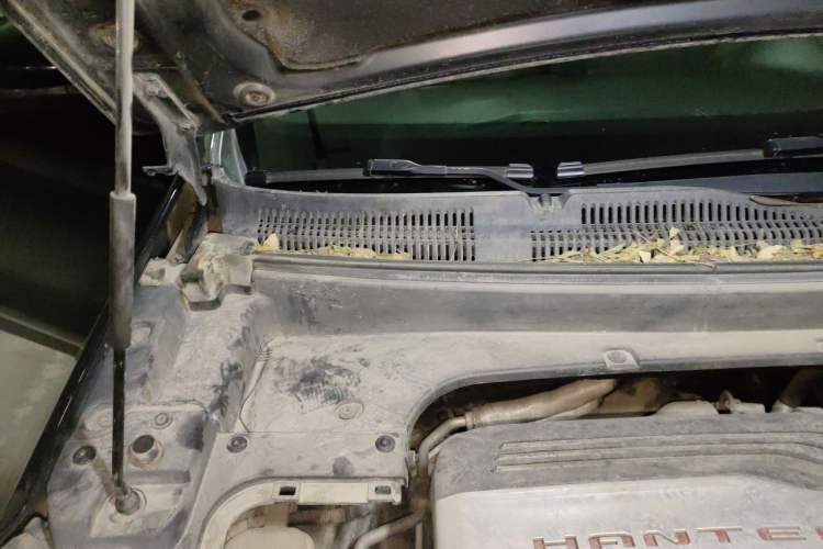 Used Hanteng X5 2018 1.5T CVT Luxury Edition Engine Bay Right