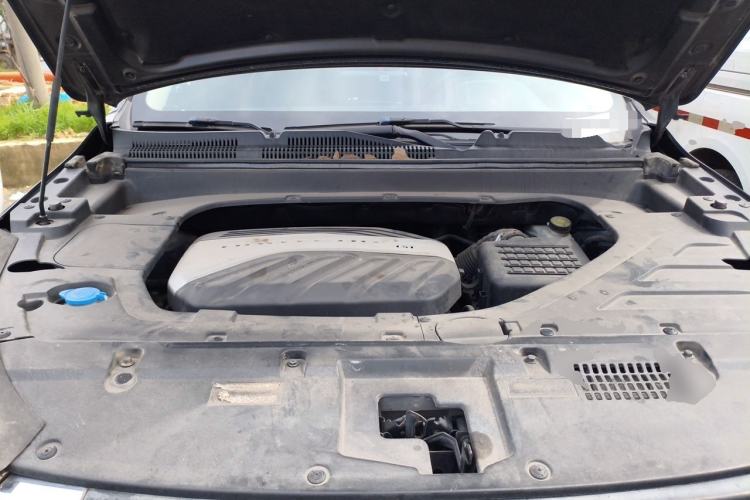 Used Hanteng X5 2018 1.5T CVT Elite Edition Engine Bay