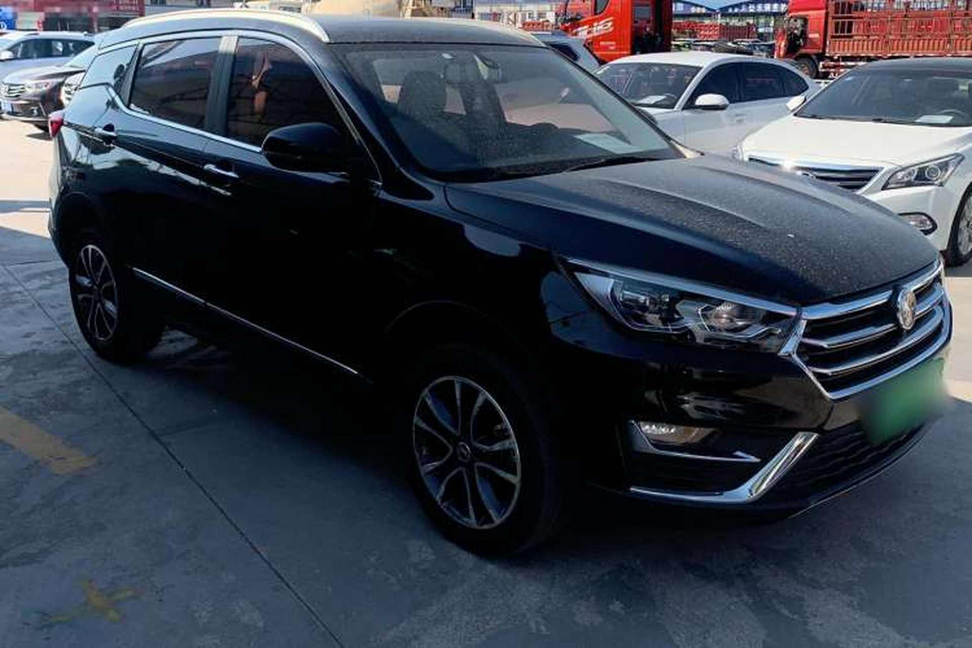 Used Hanteng X5 2018 1.5T CVT Luxury Edition Exterior 2