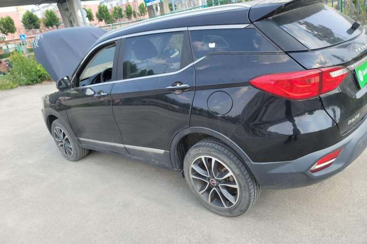 Used Hanteng X5 2018 1.5L Manual Elite Edition Exterior 3