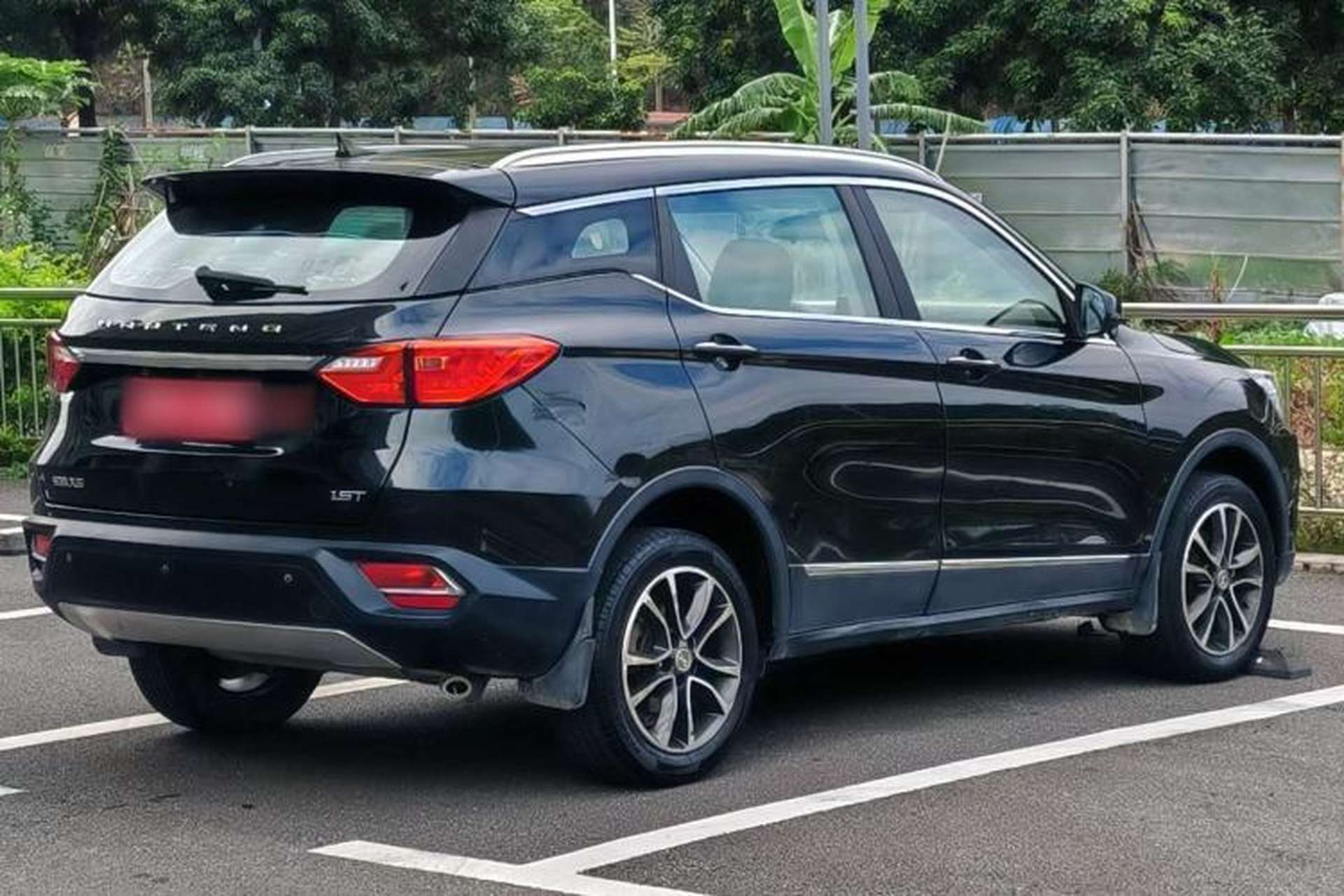 Used Hanteng X5 2018 1.5T CVT Elite Edition Exterior 4