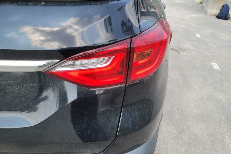 Used Hanteng X5 2018 1.5L Manual Elite Edition Exterior 6