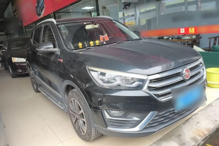 Used Hanteng X5 2018 1.5T CVT Luxury Edition Front Right 45 Deg