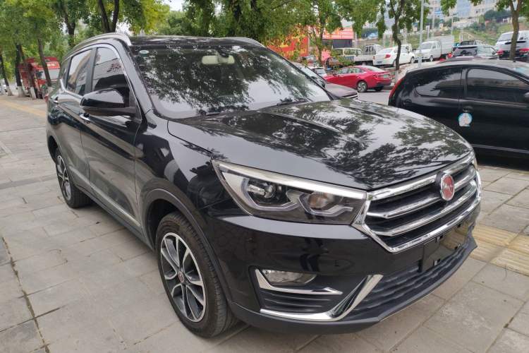 Used Hanteng X5 2018 1.5T CVT Luxury Edition Front Right 45 Deg