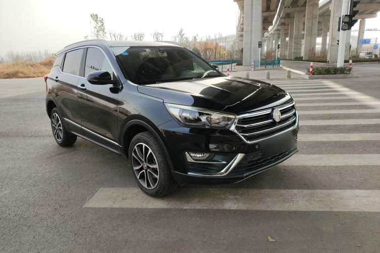 Used Hanteng X5 2018 1.5T CVT Luxury Edition Front Right 45 Deg