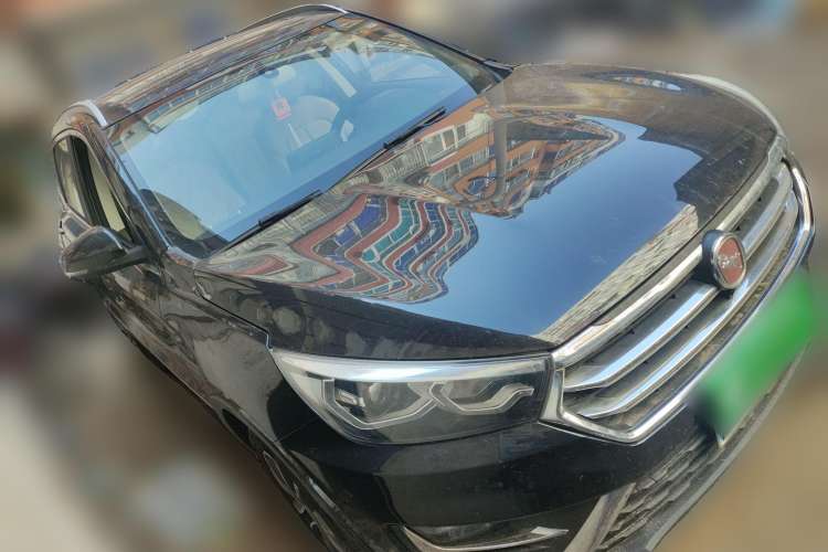Used Hanteng X5 2018 1.5T CVT Luxury Edition Front Right 45 Deg