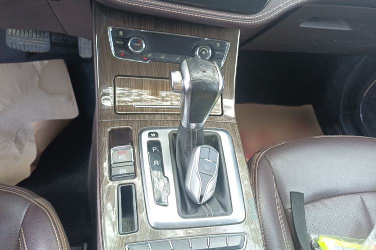 Used Hanteng X5 2018 1.5T CVT Elite Edition Gear Lever