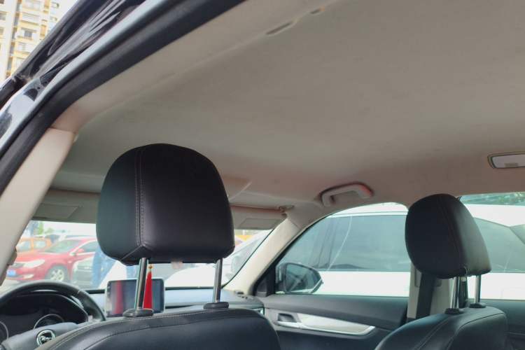 Used Hanteng X5 2018 1.5T CVT Elite Edition Headliner