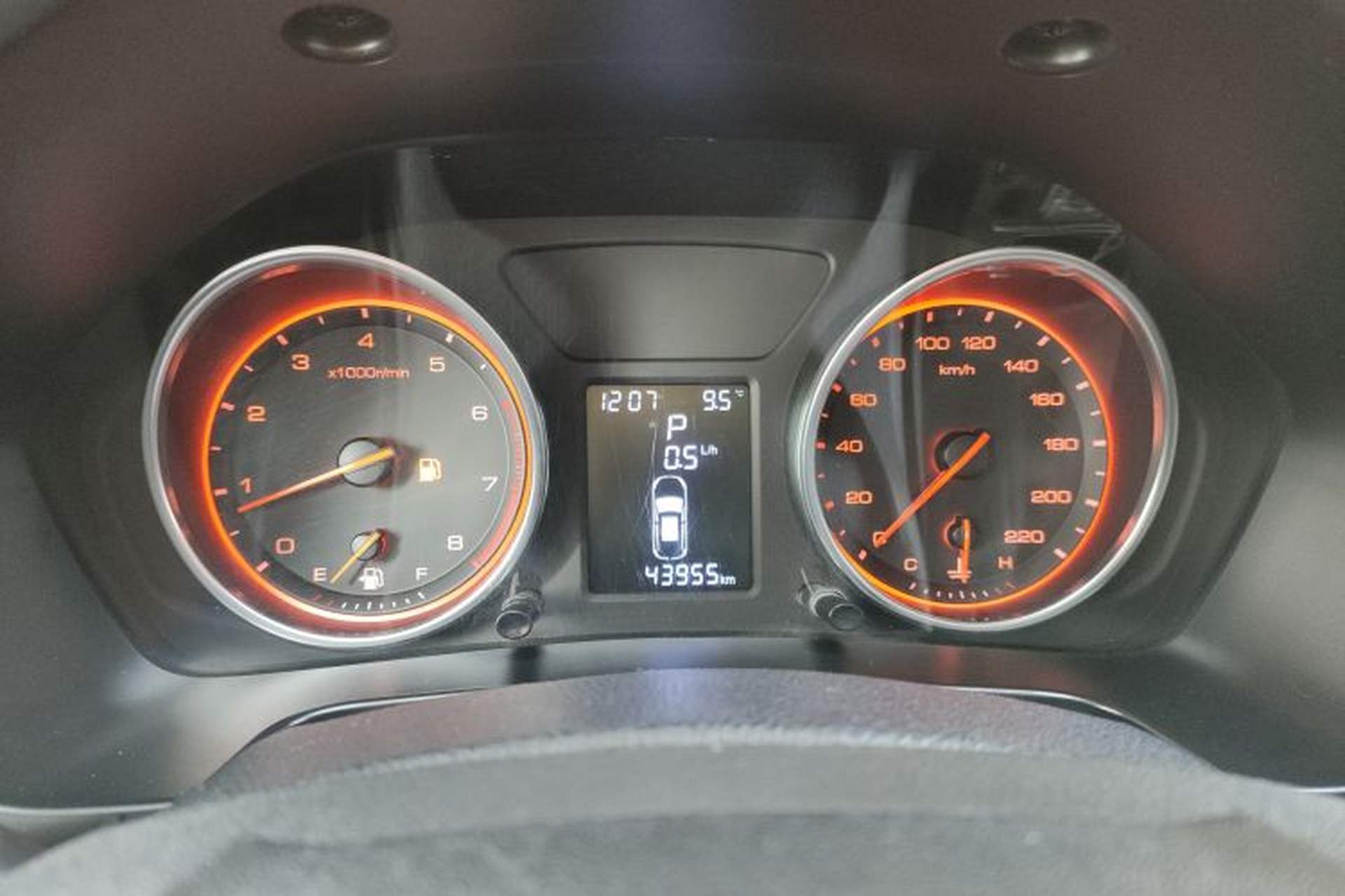 Used Hanteng X5 2018 1.5T CVT Luxury Edition Instrument Cluster