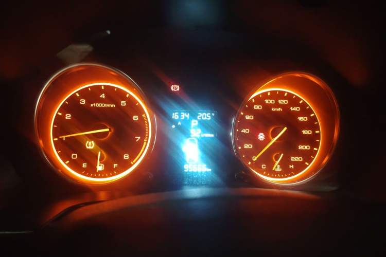 Used Hanteng X5 2018 1.5T CVT Luxury Edition Instrument Cluster