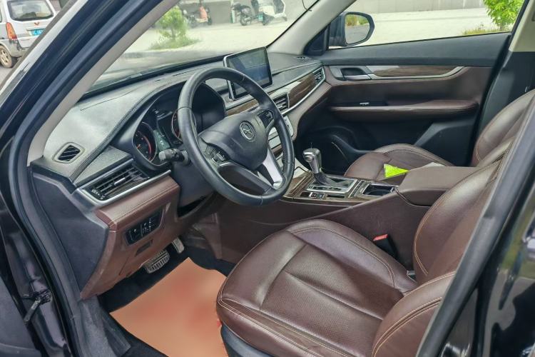 Used Hanteng X5 2018 1.5T CVT Elite Edition Interior 1