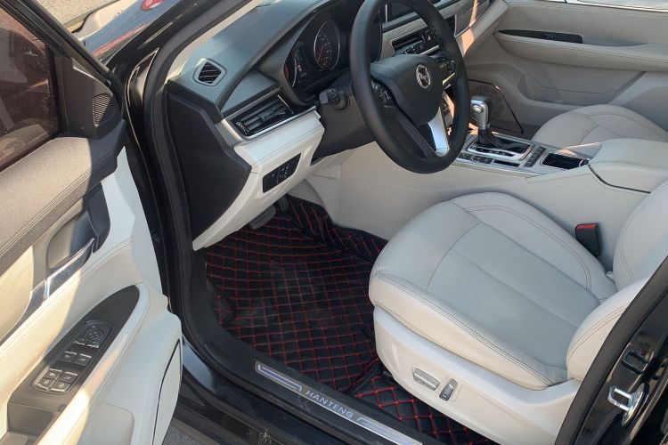 Used Hanteng X5 2018 1.5T CVT Luxury Edition Interior 2