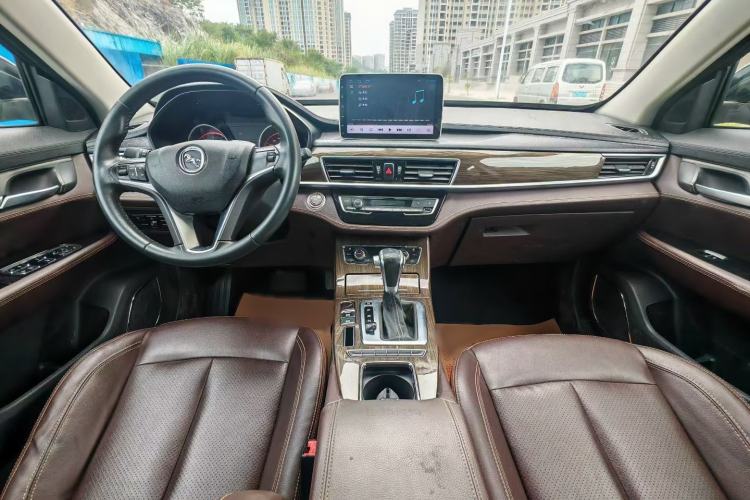 Used Hanteng X5 2018 1.5T CVT Elite Edition Interior 2