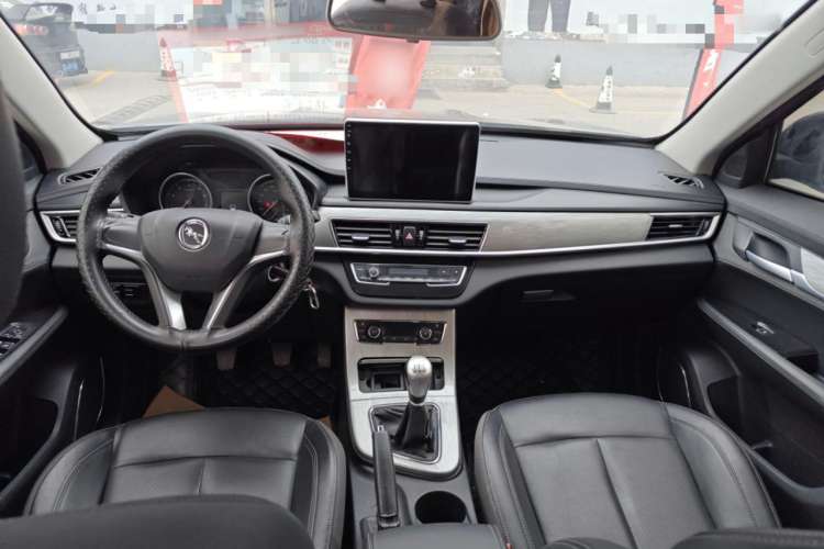 Used Hanteng X5 2018 1.5L Manual Comfort Edition Interior 3